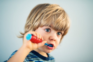 What should I expect during my child’s first visit to the children’s dentist in Stillwater Ranch? 